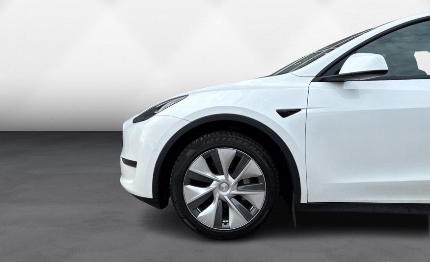 Tesla Model 3 Long Range AWD 4d