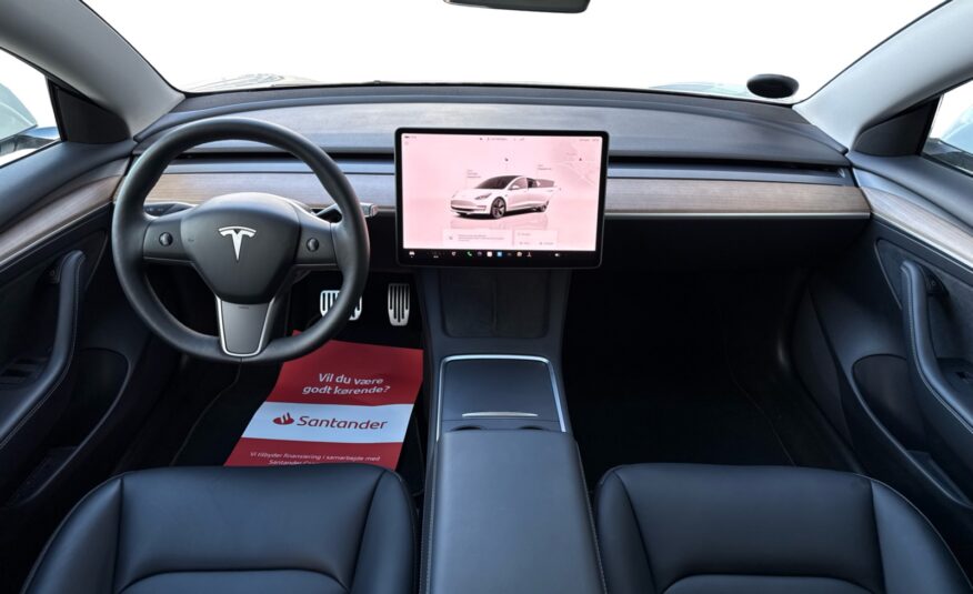 Tesla Model 3 RWD 4d