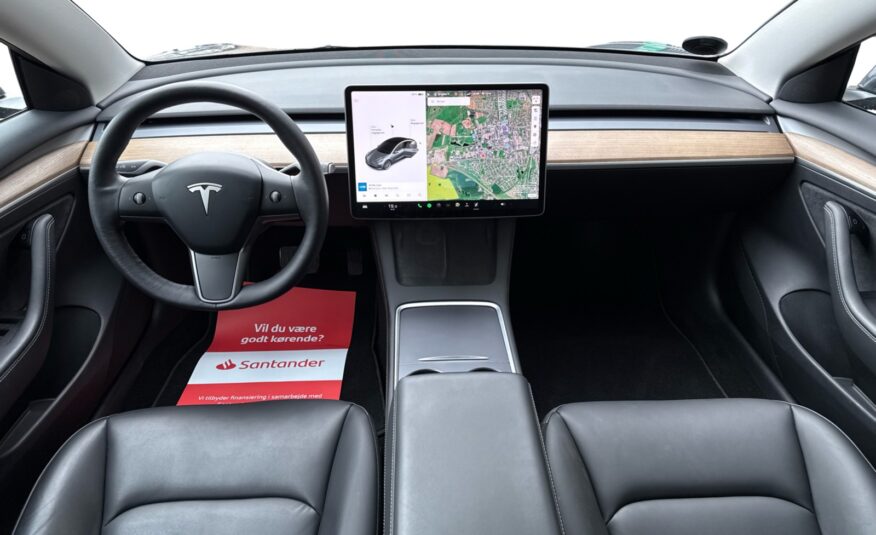 Tesla Model 3 Long Range AWD 4d