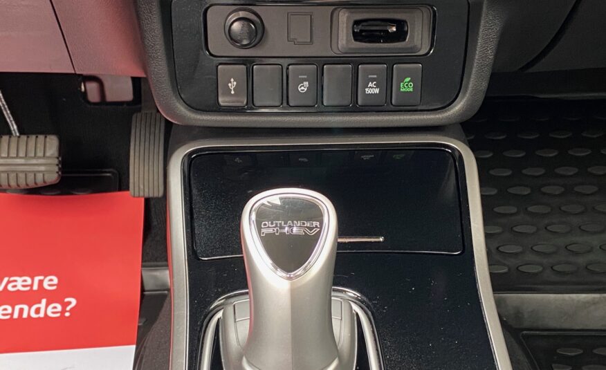 Mitsubishi Outlander 2,4 PHEV Limited CVT 4WD 5d
