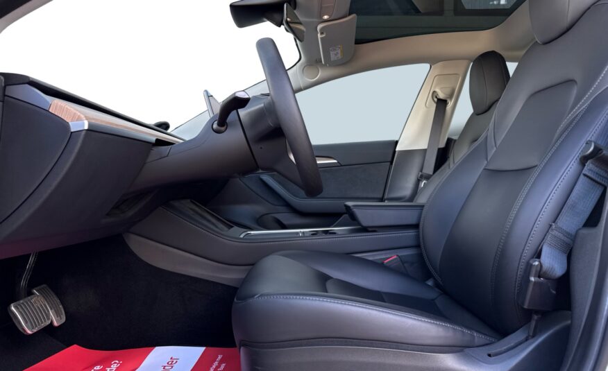 Tesla Model 3 RWD 4d