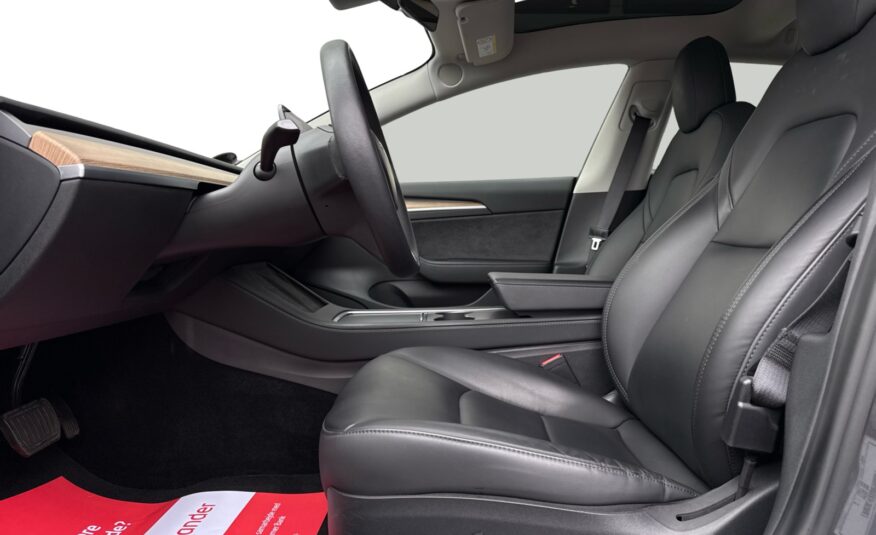 Tesla Model 3 Long Range AWD 4d
