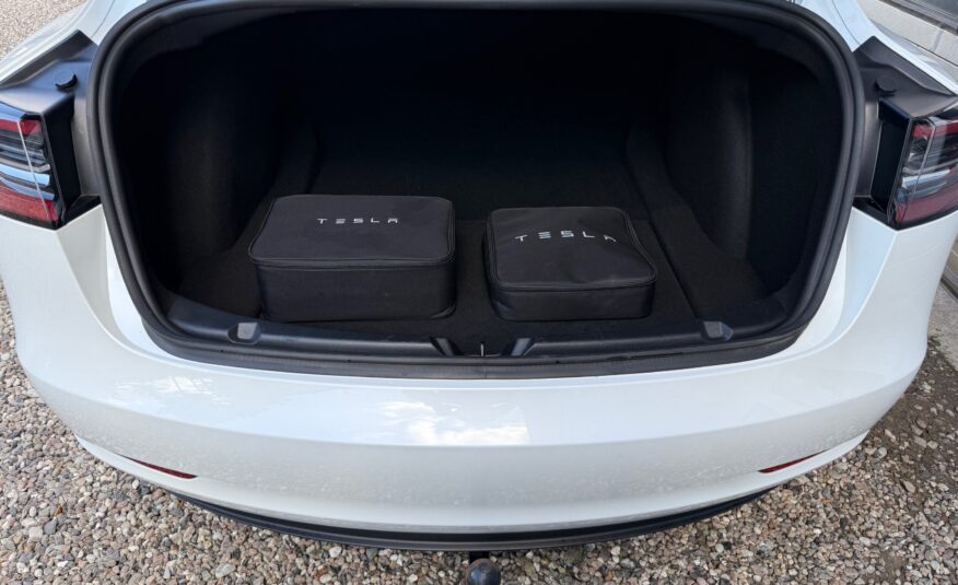 Tesla Model 3 RWD 4d