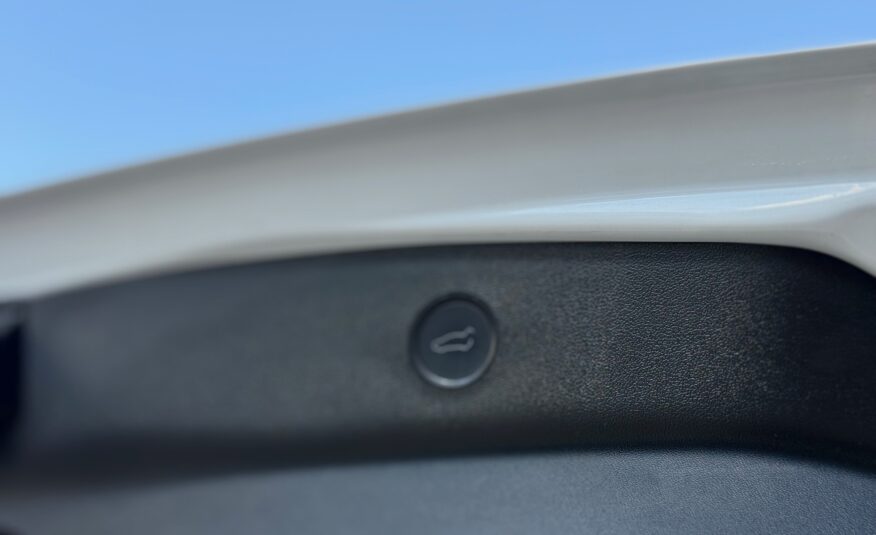 Tesla Model 3 RWD 4d