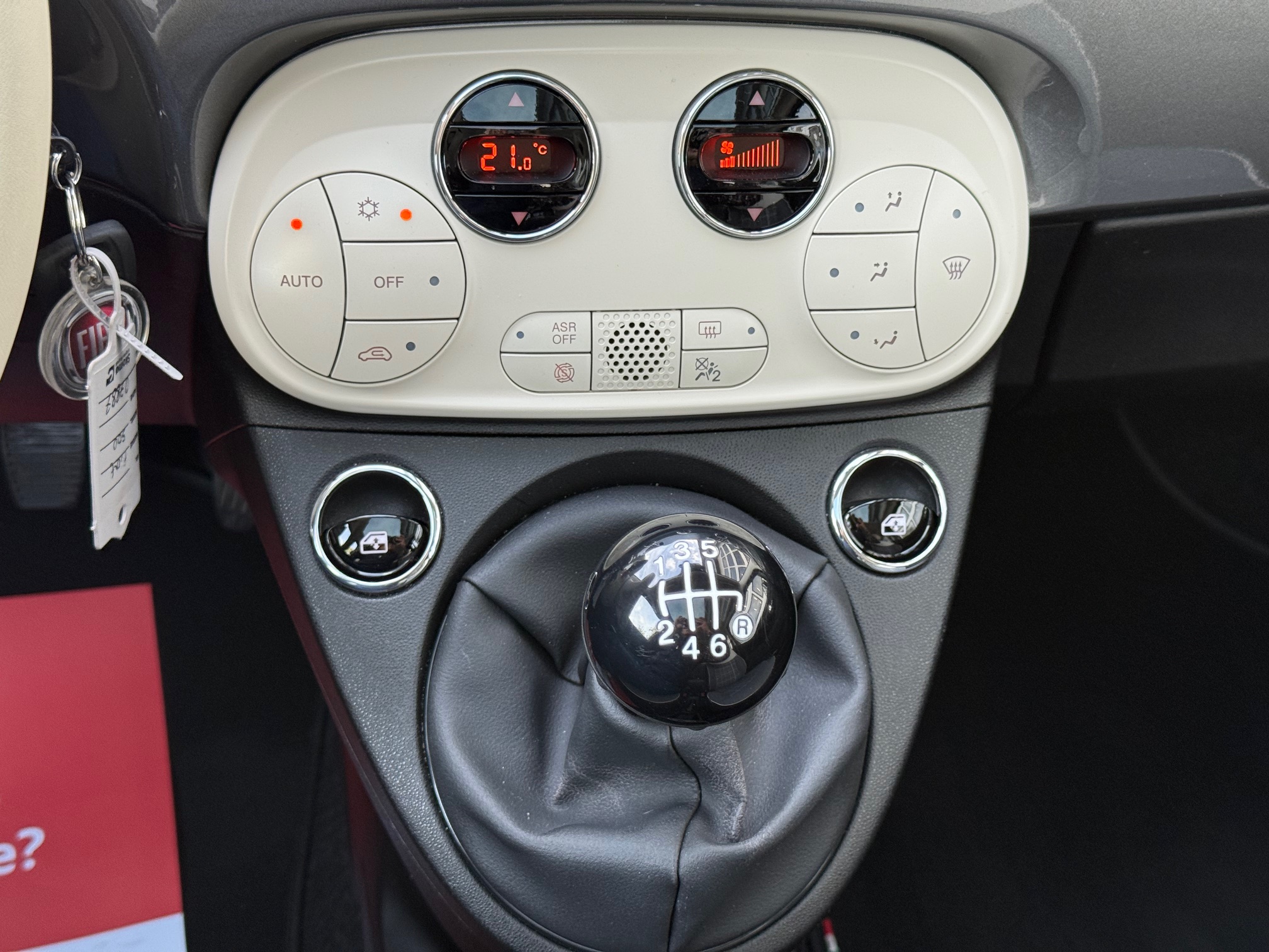 Fiat 500 1,0 Hybrid Lounge 2d