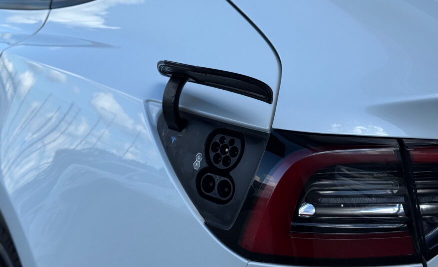 Tesla Model 3 RWD 4d