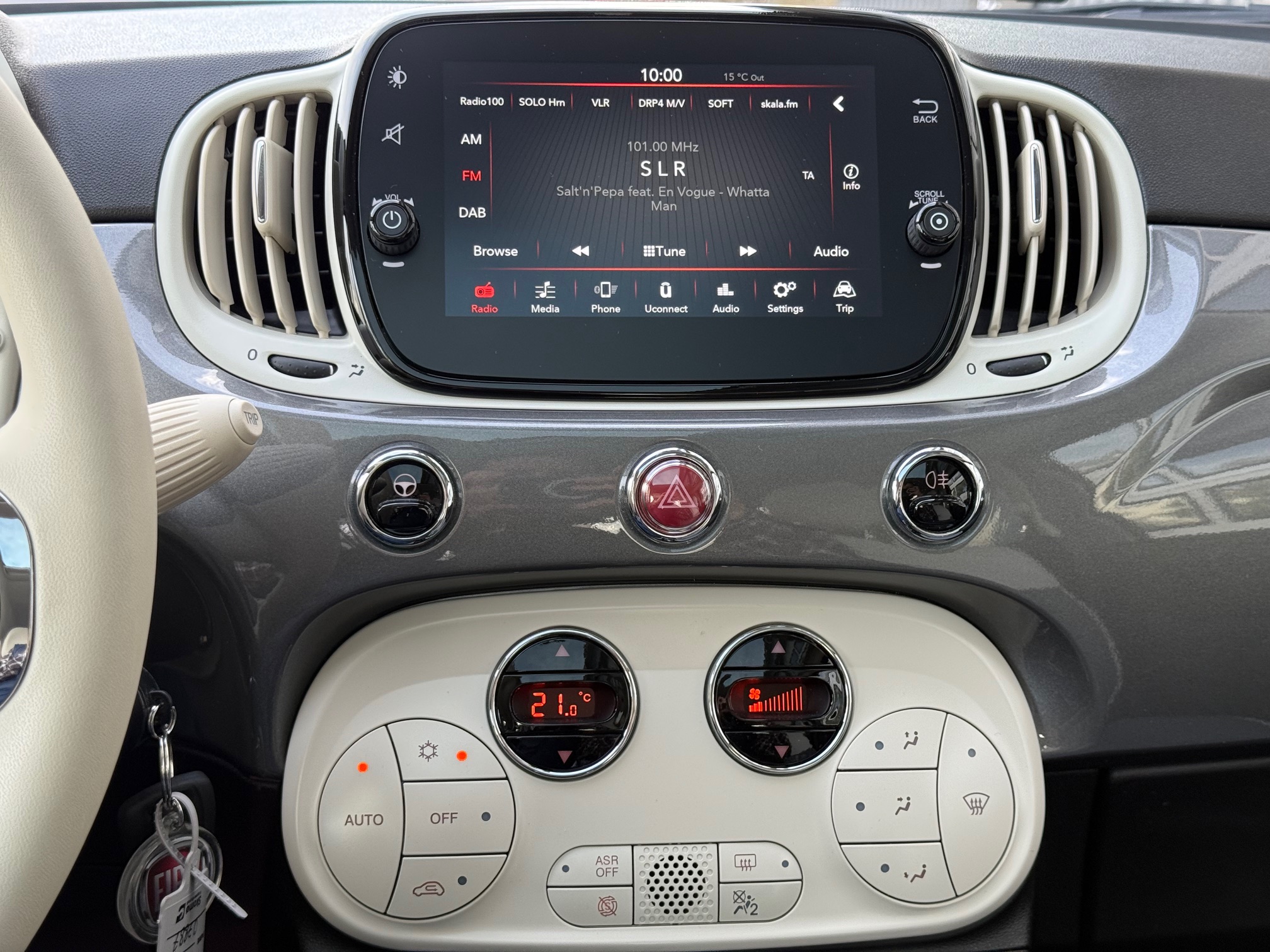 Fiat 500 1,0 Hybrid Lounge 2d