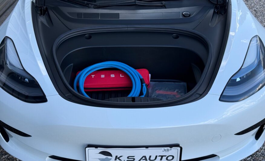 Tesla Model 3 RWD 4d