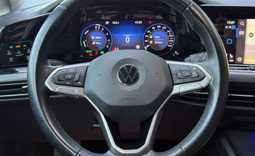 VW Golf VIII 1,4 eHybrid DSG 5d