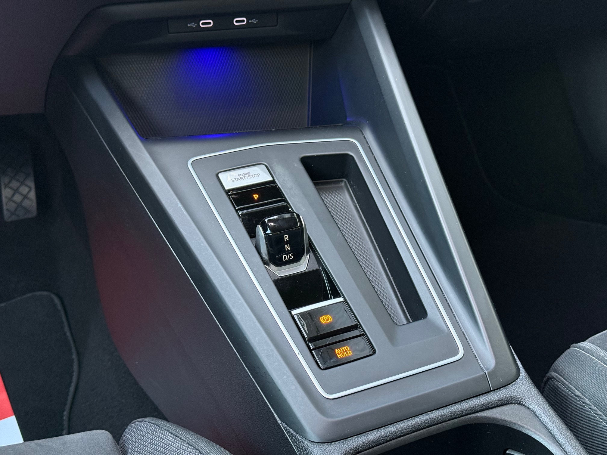 VW Golf VIII 1,4 eHybrid DSG 5d