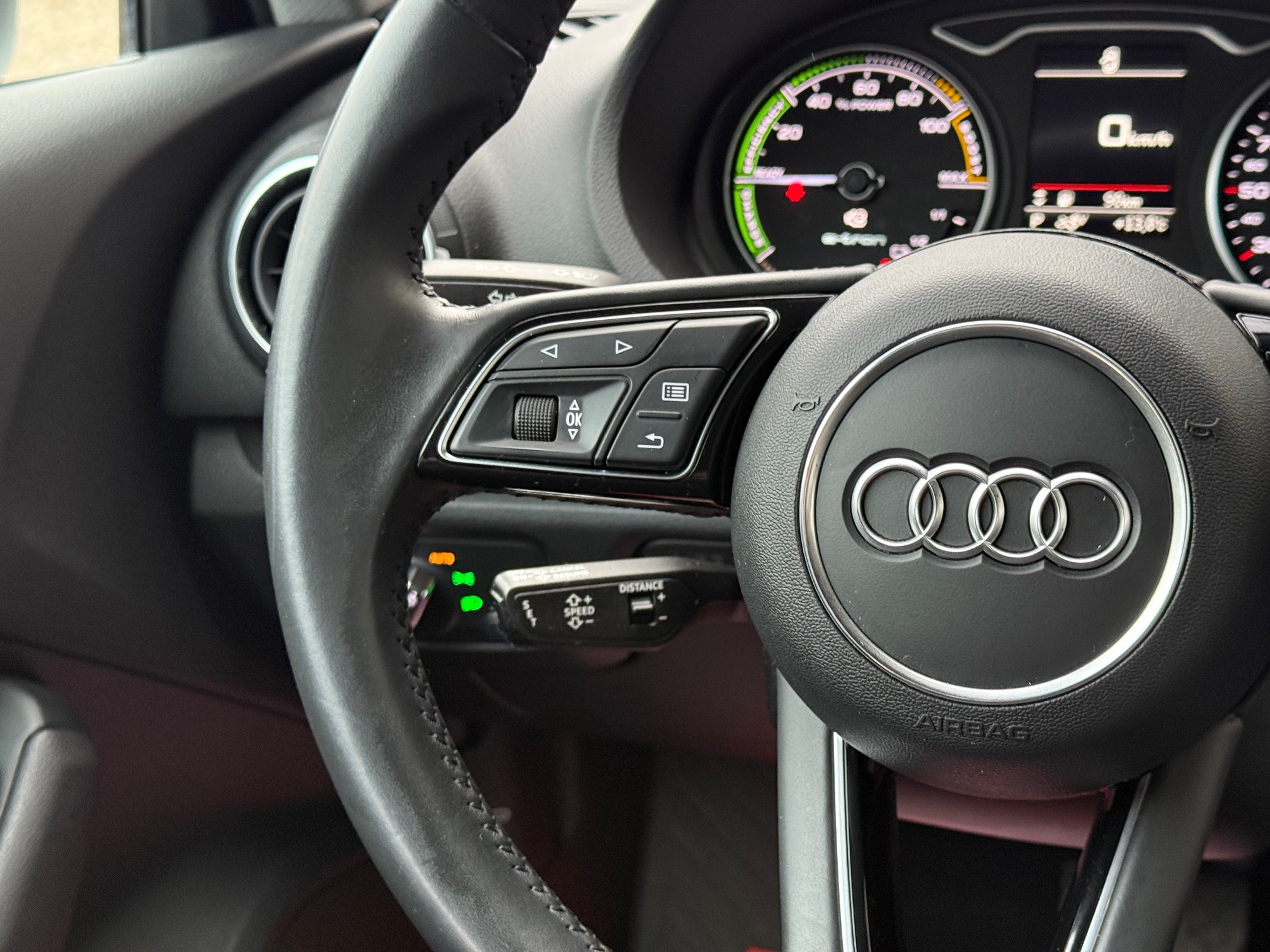 Audi A3 40 TFSi e Sportback S-tr. 5d