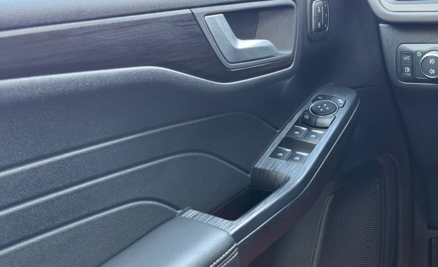 Ford Kuga 2,5 PHEV Vignale CVT 5d