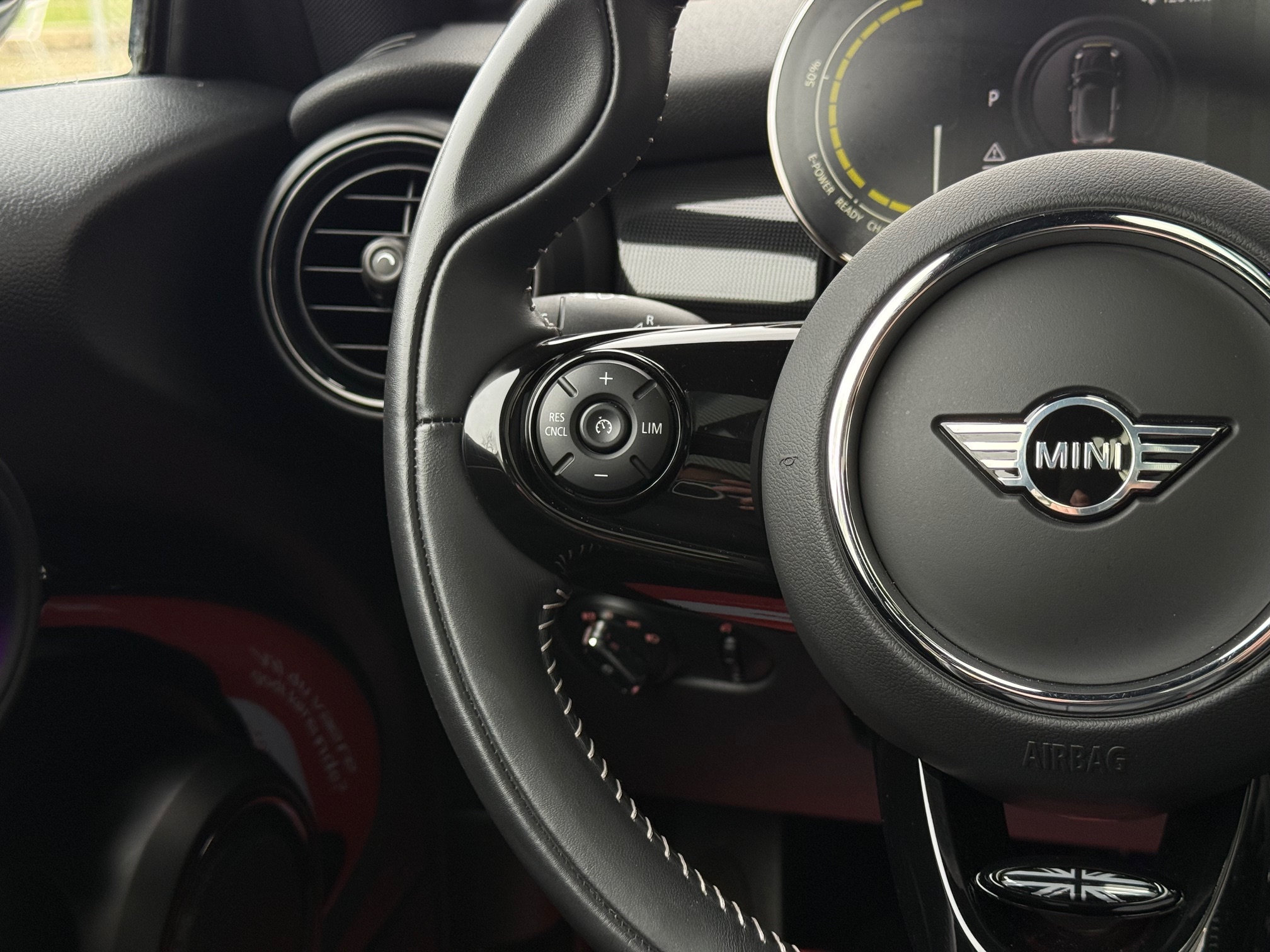 MINI Cooper SE Yours Trim 3d