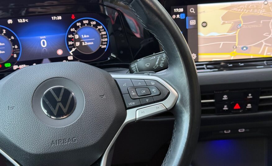 VW Golf VIII 1,4 eHybrid DSG 5d
