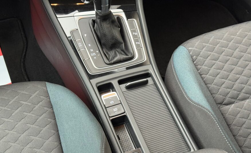 VW Golf VII 1,6 TDi 115 IQ.Drive DSG 5d