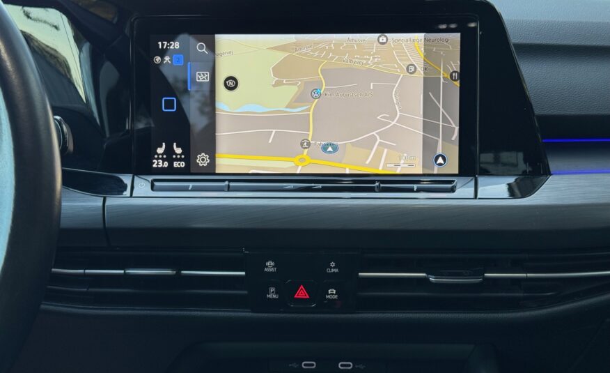 VW Golf VIII 1,4 eHybrid DSG 5d