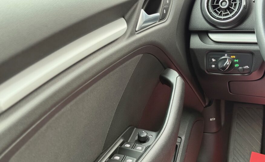 Audi A3 40 TFSi e Sportback S-tr. 5d