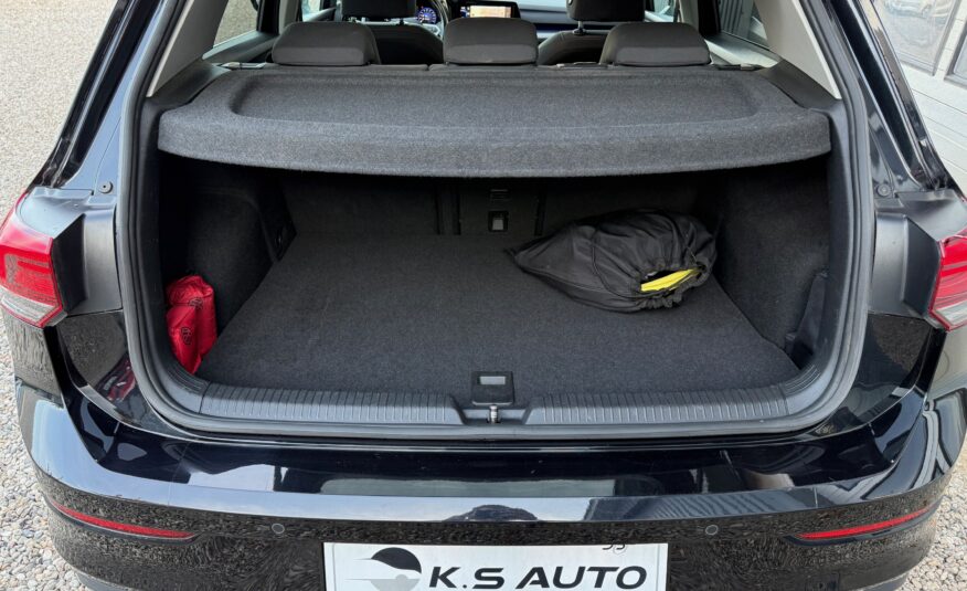 VW Golf VIII 1,4 eHybrid DSG 5d
