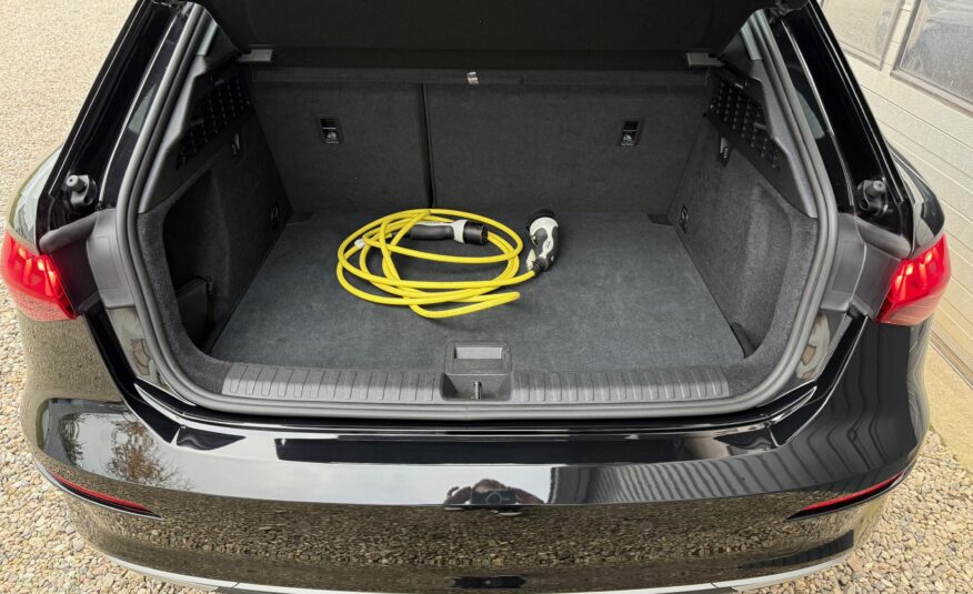 Audi A3 40 TFSi e Prestige Sportback S-tr. 5d
