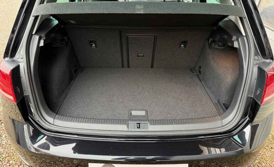 VW Golf VII 1,5 TSi 130 Comfortline DSG 5d