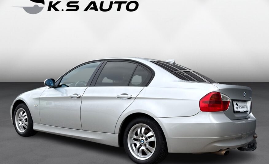 BMW 320i 2,0 4d