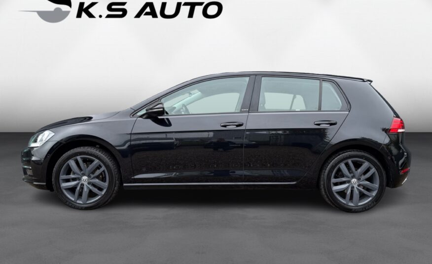 VW Golf VII 1,6 TDi 115 IQ.Drive DSG 5d