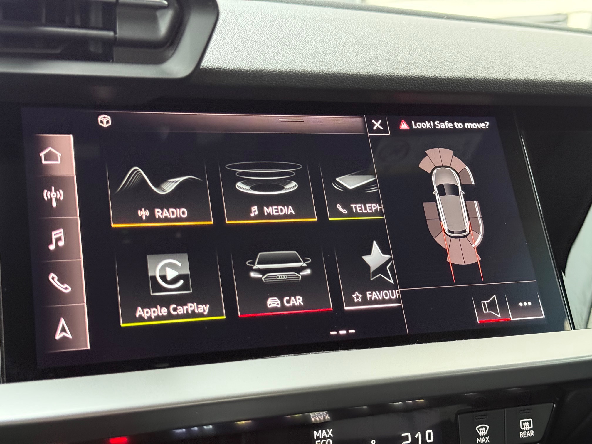 Audi A3 40 TFSi e Prestige Sportback S-tr. 5d