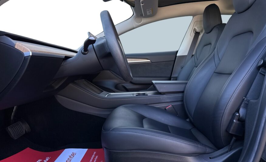 Tesla Model 3 RWD 4d