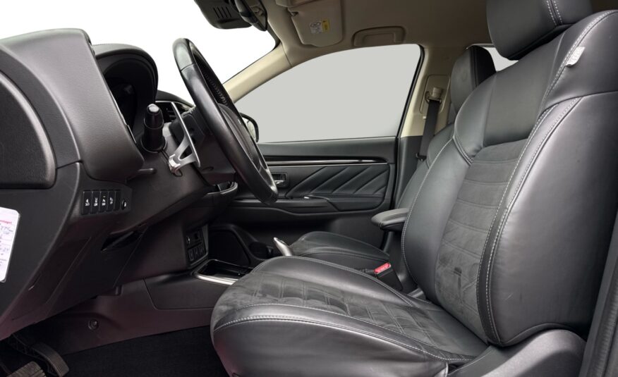 Mitsubishi Outlander 2,4 PHEV Intense CVT 4WD 5d