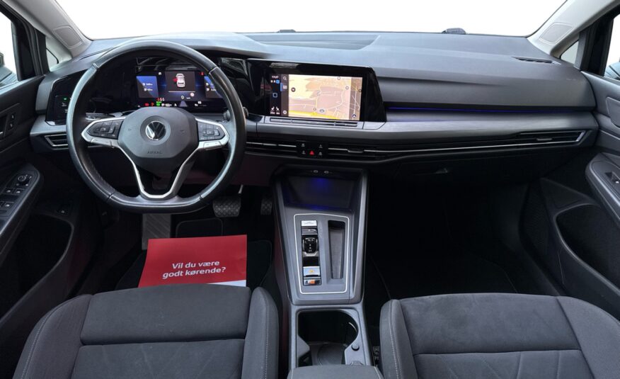 VW Golf VIII 1,4 eHybrid DSG 5d