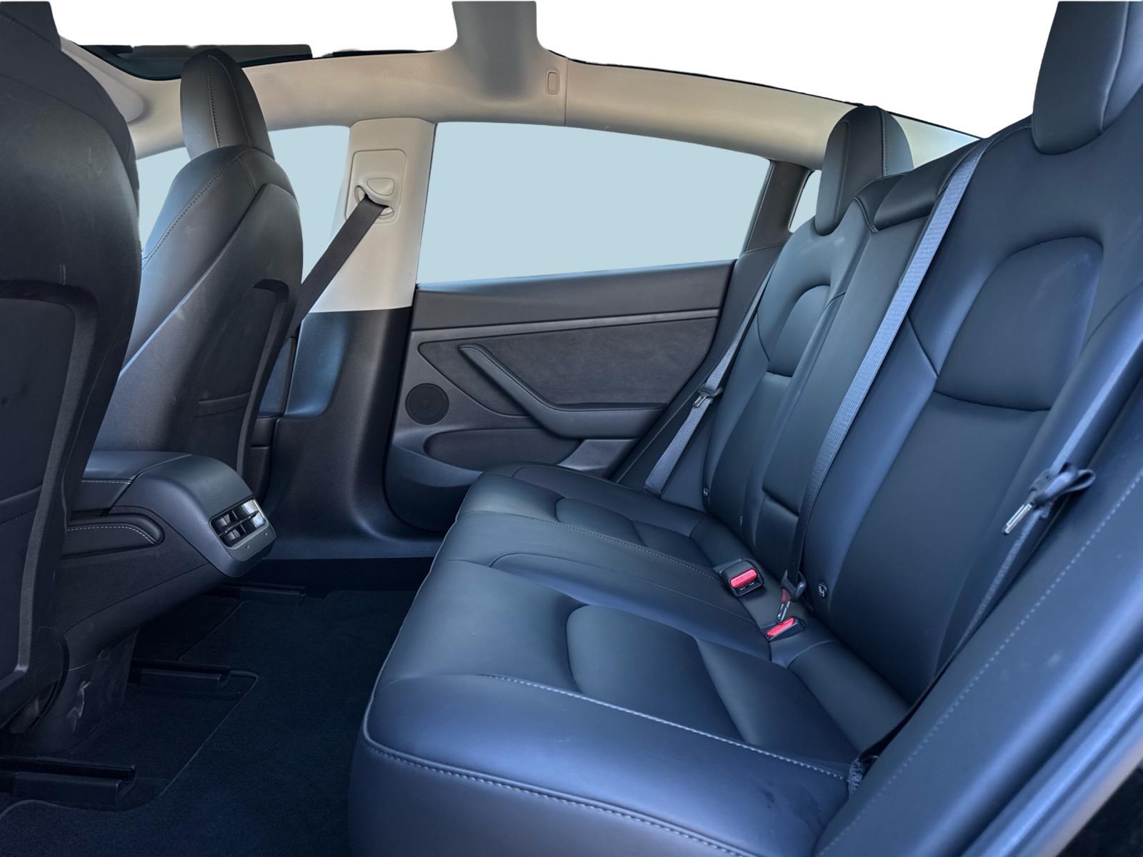 Tesla Model 3 RWD 4d