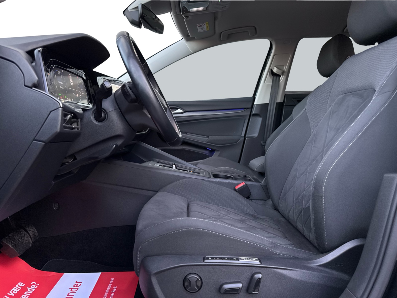 VW Golf VIII 1,4 eHybrid DSG 5d