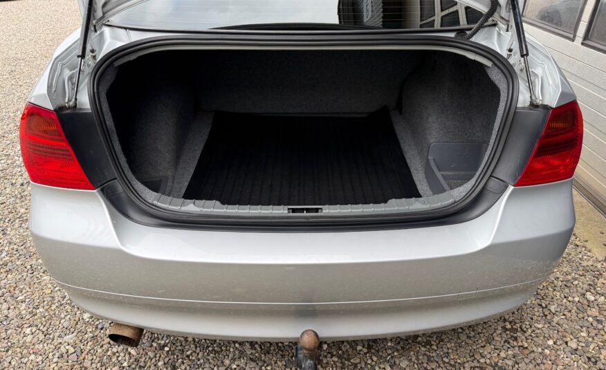 BMW 320i 2,0 4d