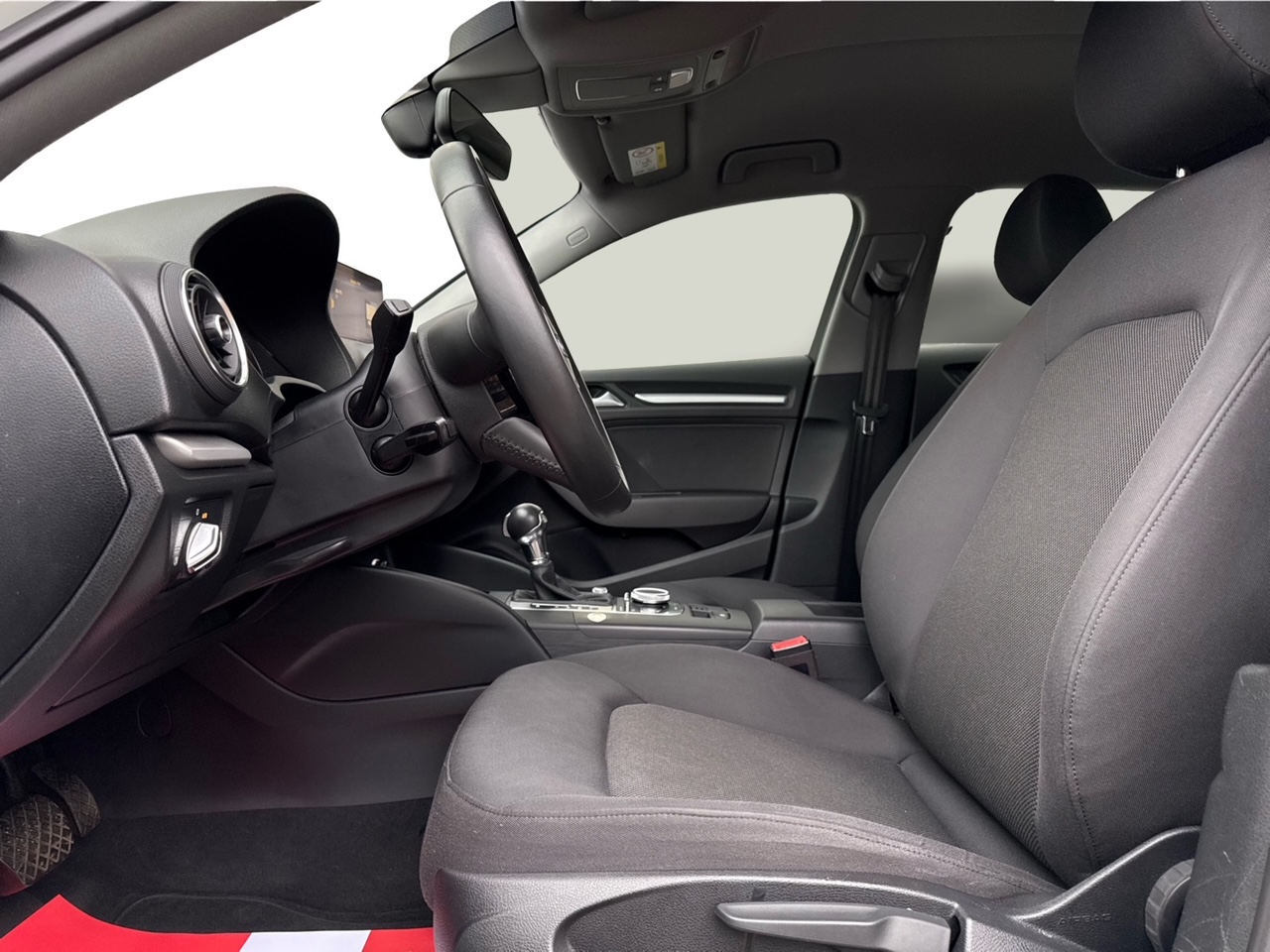 Audi A3 40 TFSi e Sportback S-tr. 5d