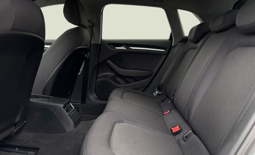 Audi A3 40 TFSi e Sportback S-tr. 5d