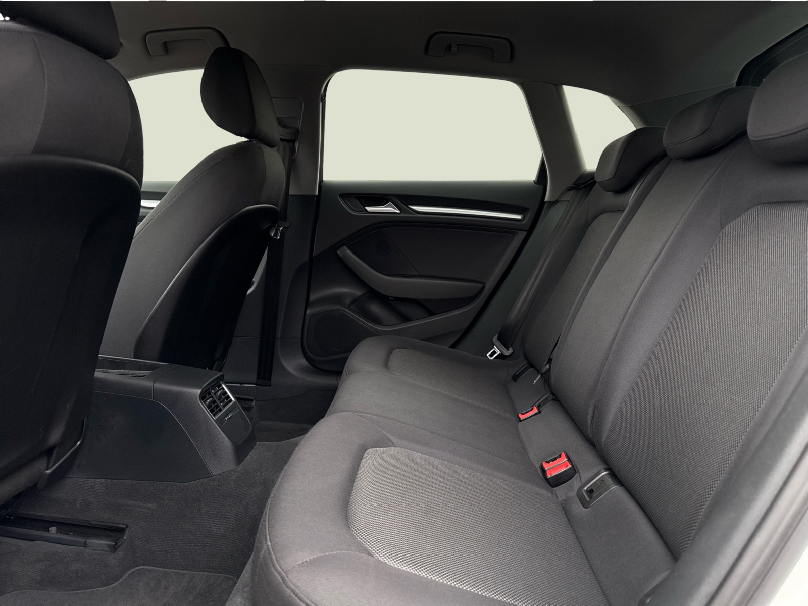 Audi A3 40 TFSi e Sportback S-tr. 5d