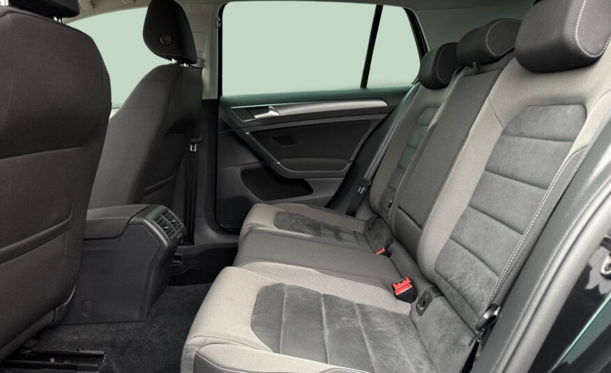 VW Golf VII 1,5 TSi 130 Comfortline DSG 5d