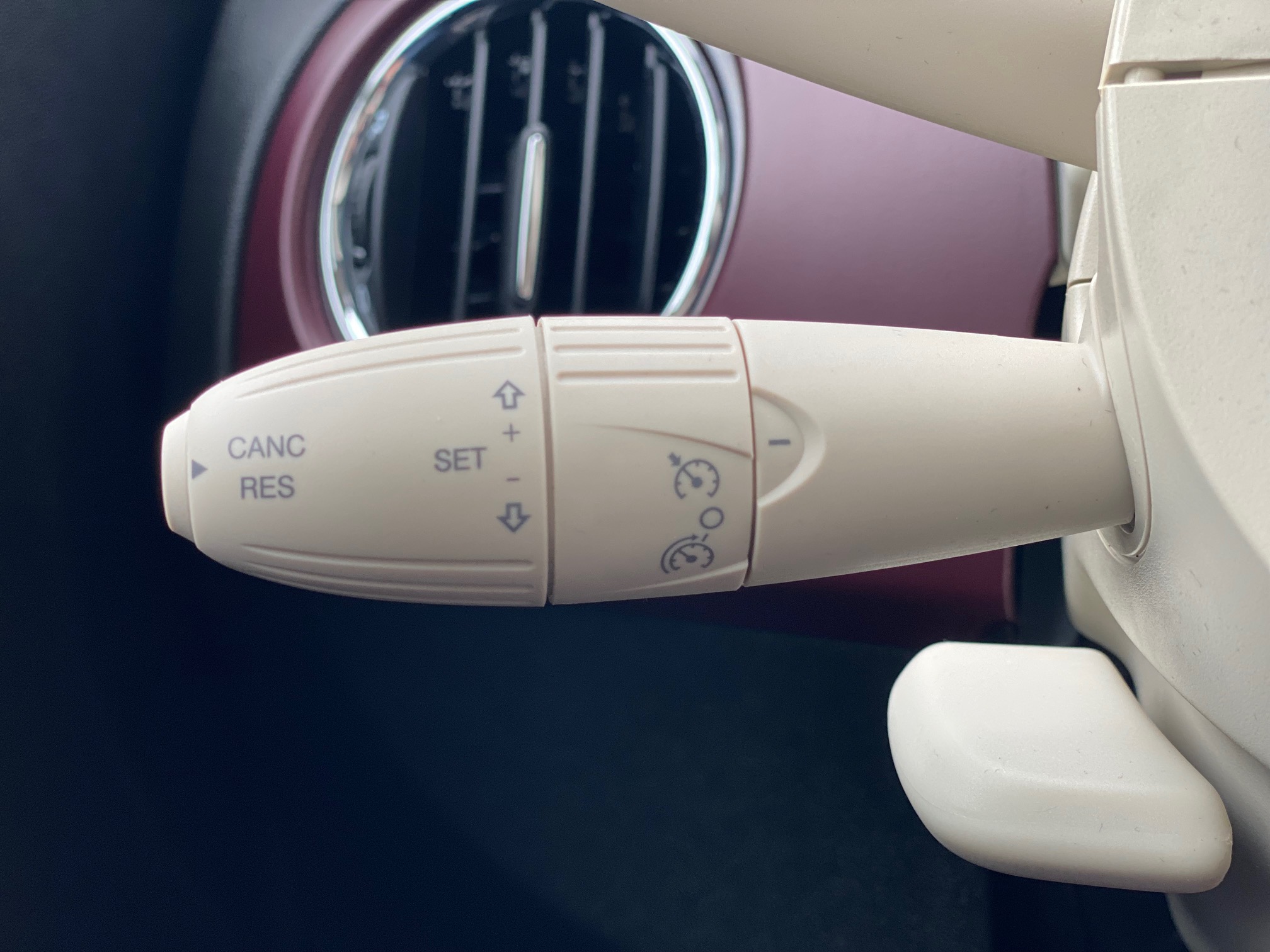 Fiat 500 1,2 Lounge 3d