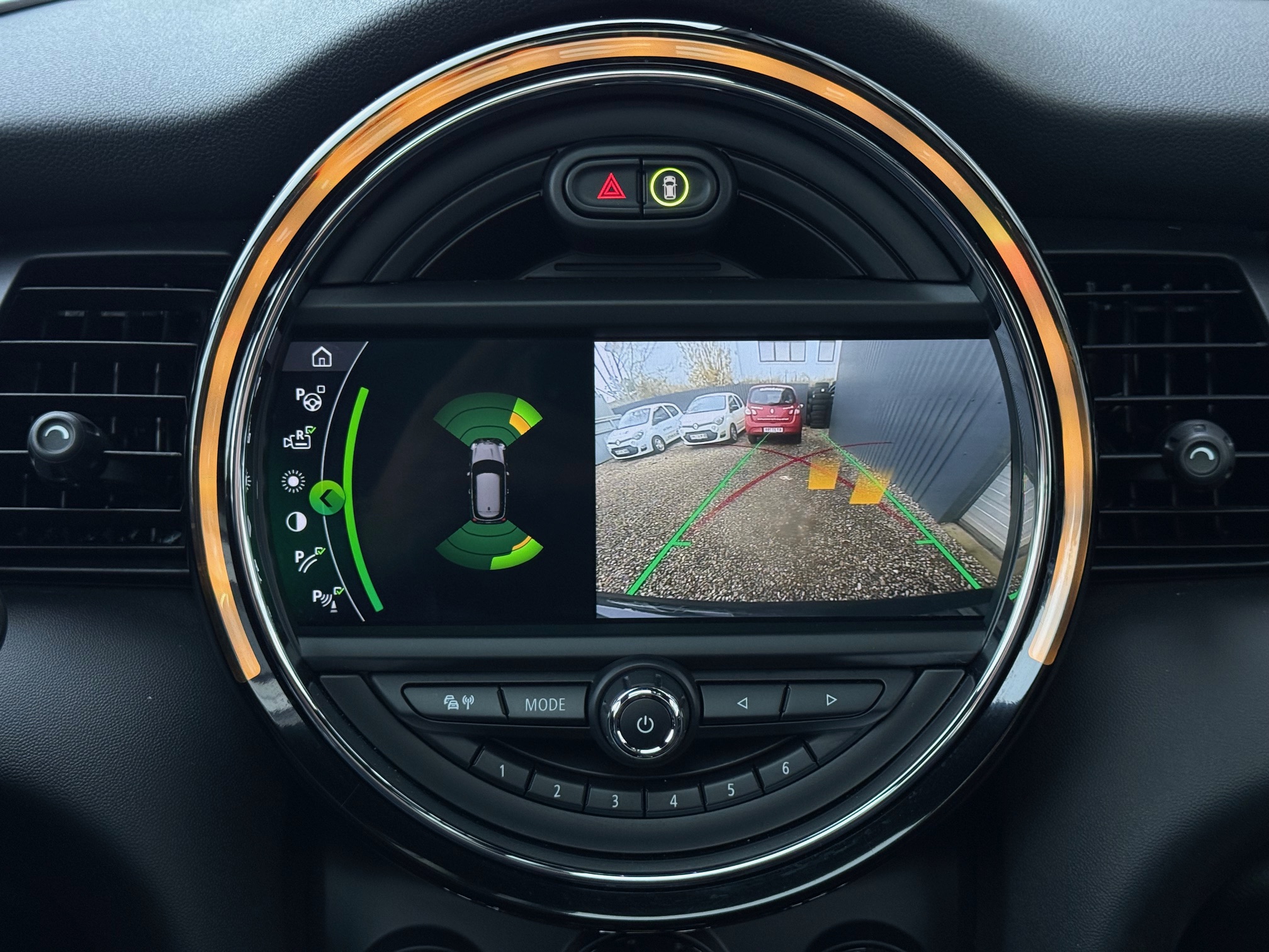 MINI Cooper SE Yours Trim 3d