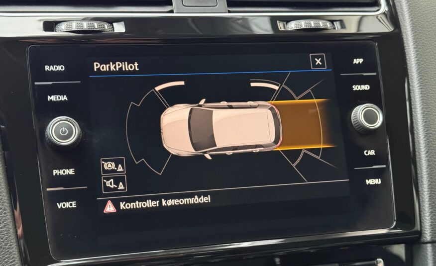 VW Golf VII 1,6 TDi 115 IQ.Drive DSG 5d