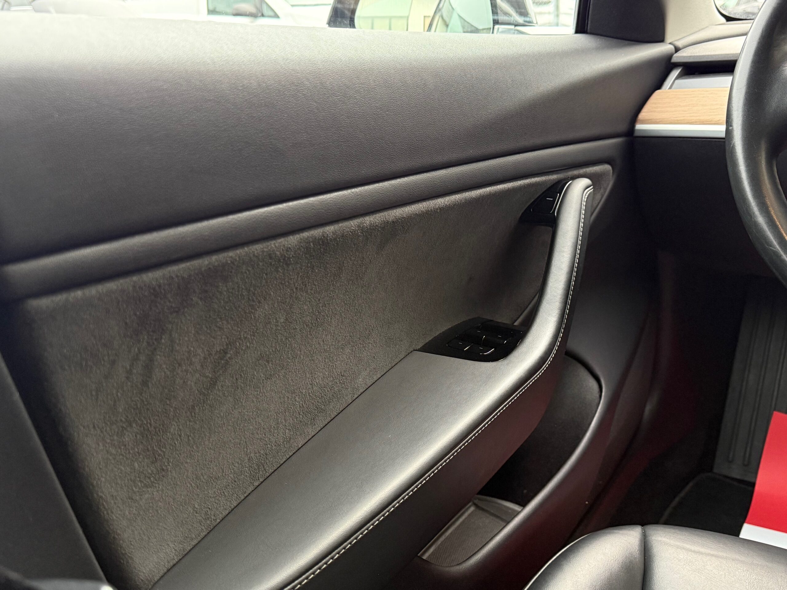 Tesla Model 3 Long Range RWD 4d