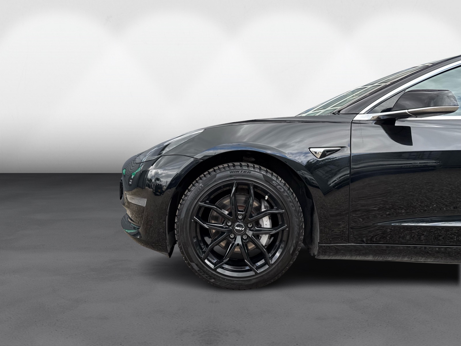 Tesla Model 3 Long Range RWD 4d