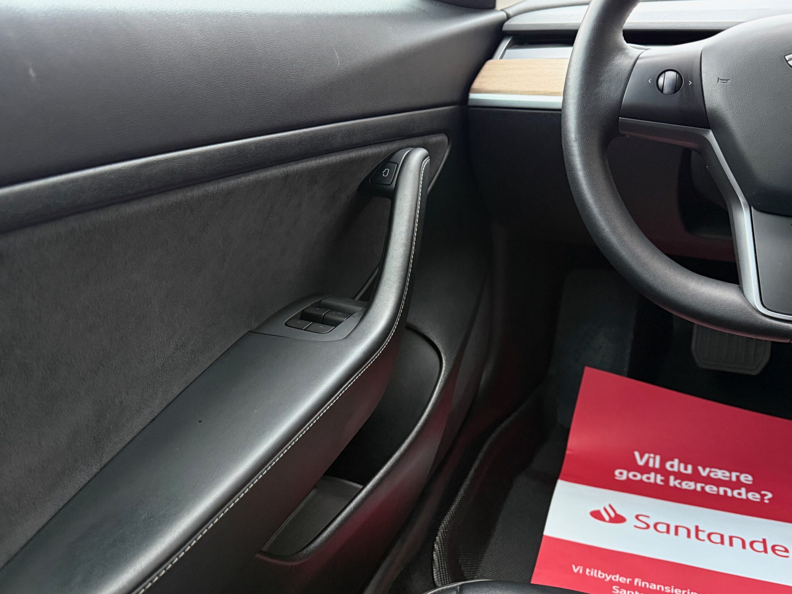 Tesla Model 3 Standard Range+ RWD 4d