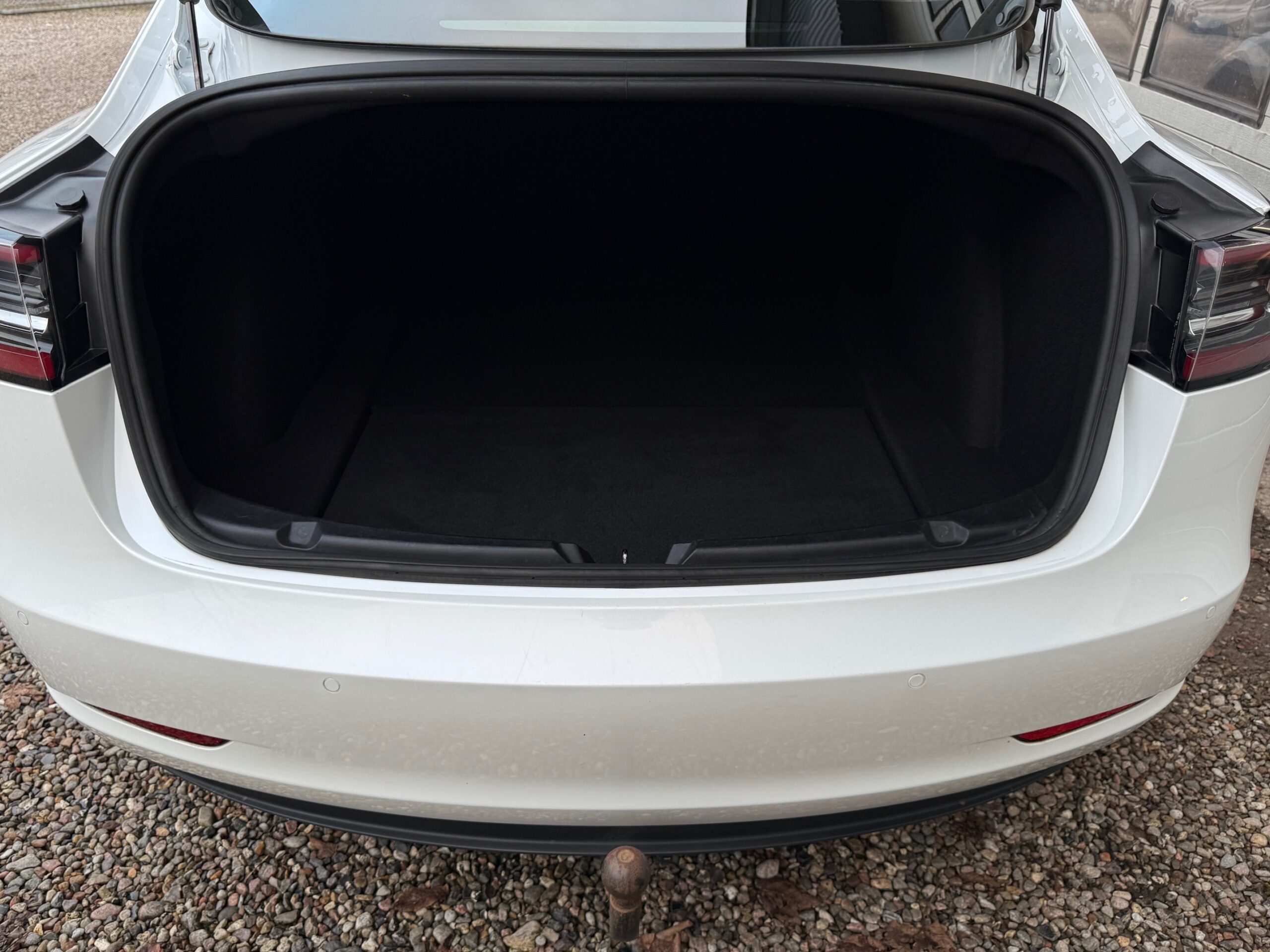 Tesla Model 3 Standard Range+ RWD 4d