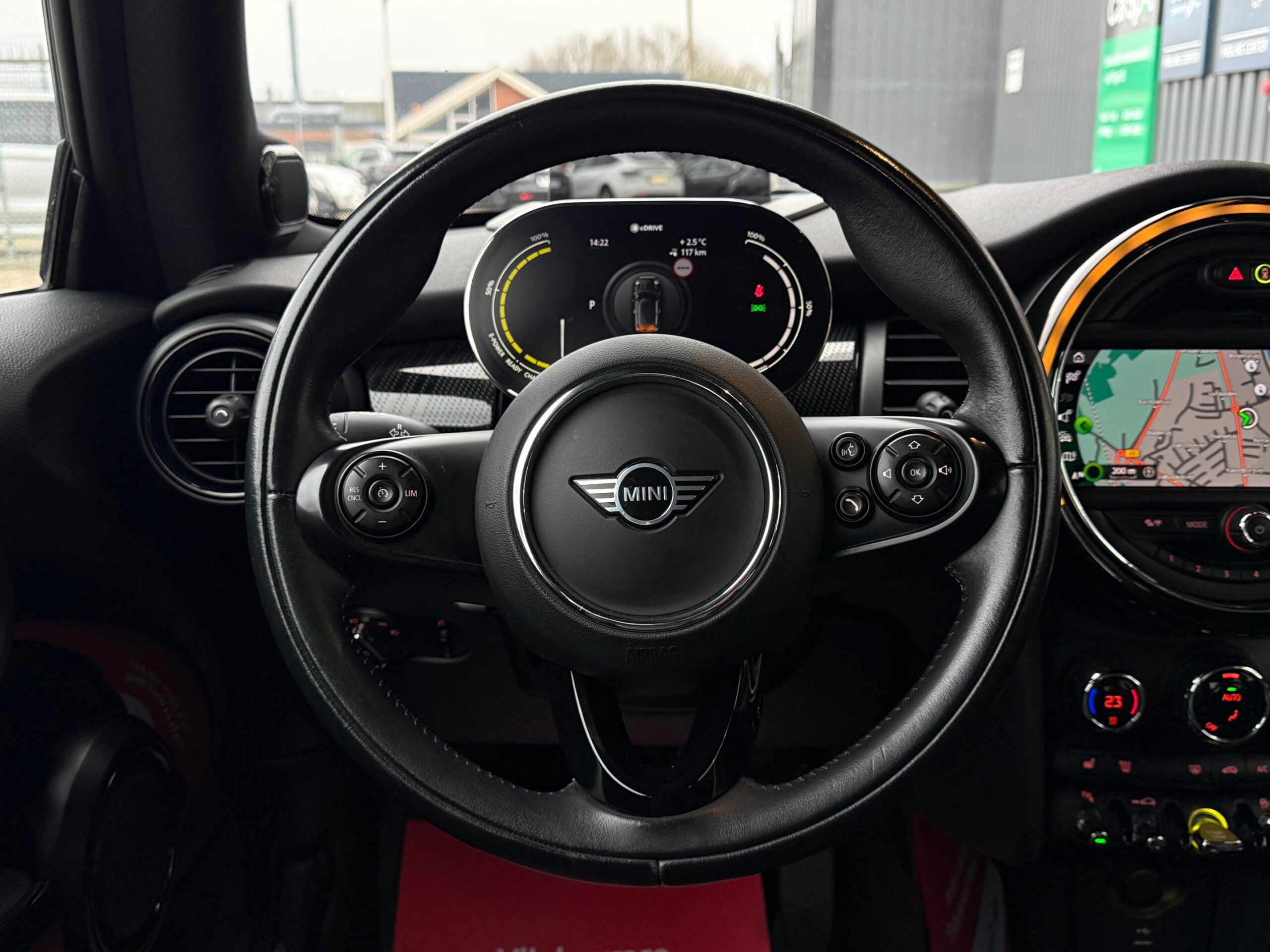 MINI Cooper SE Experience 3d