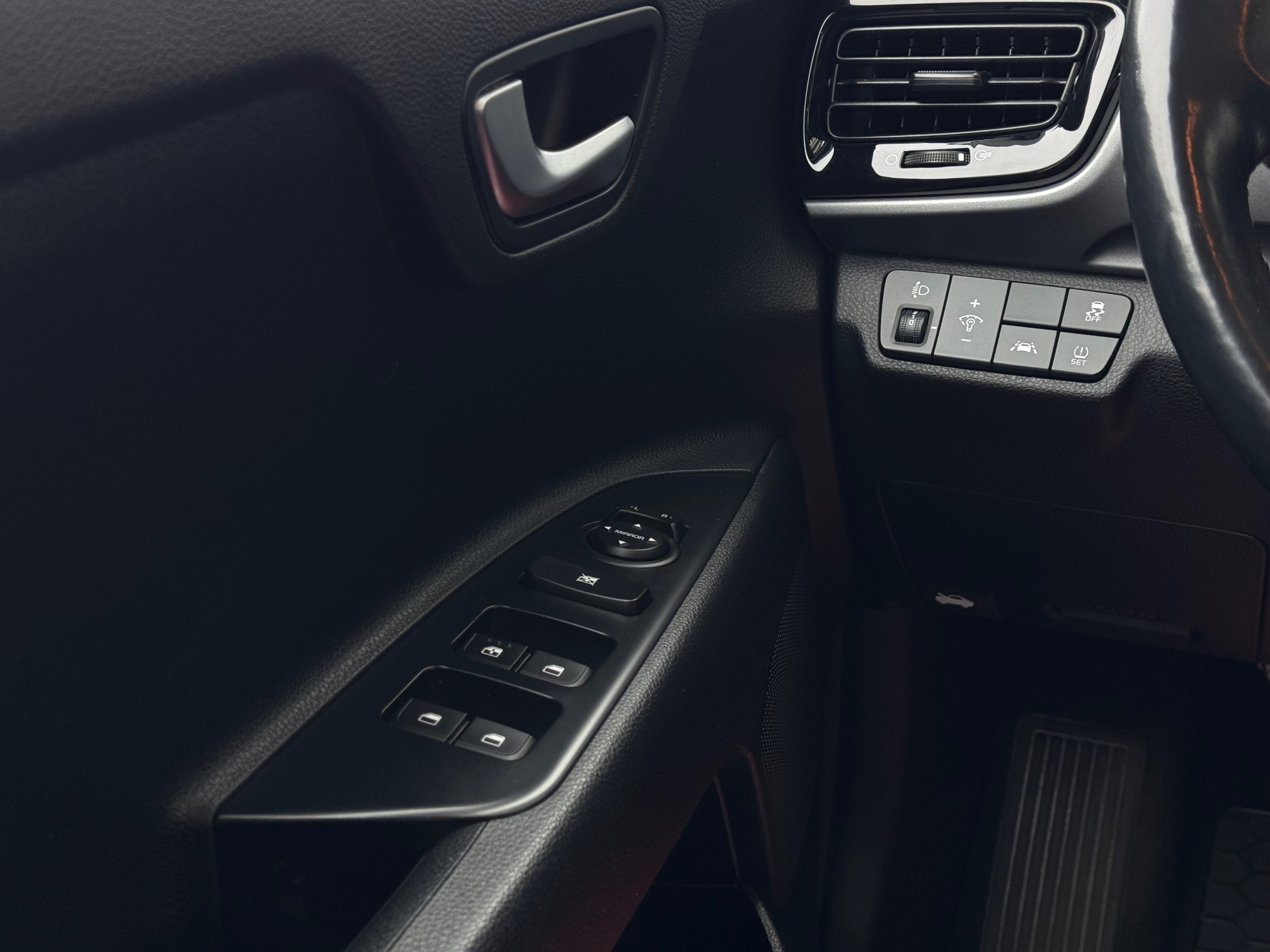 Kia Stonic 1,0 T-GDi Attraction 5d