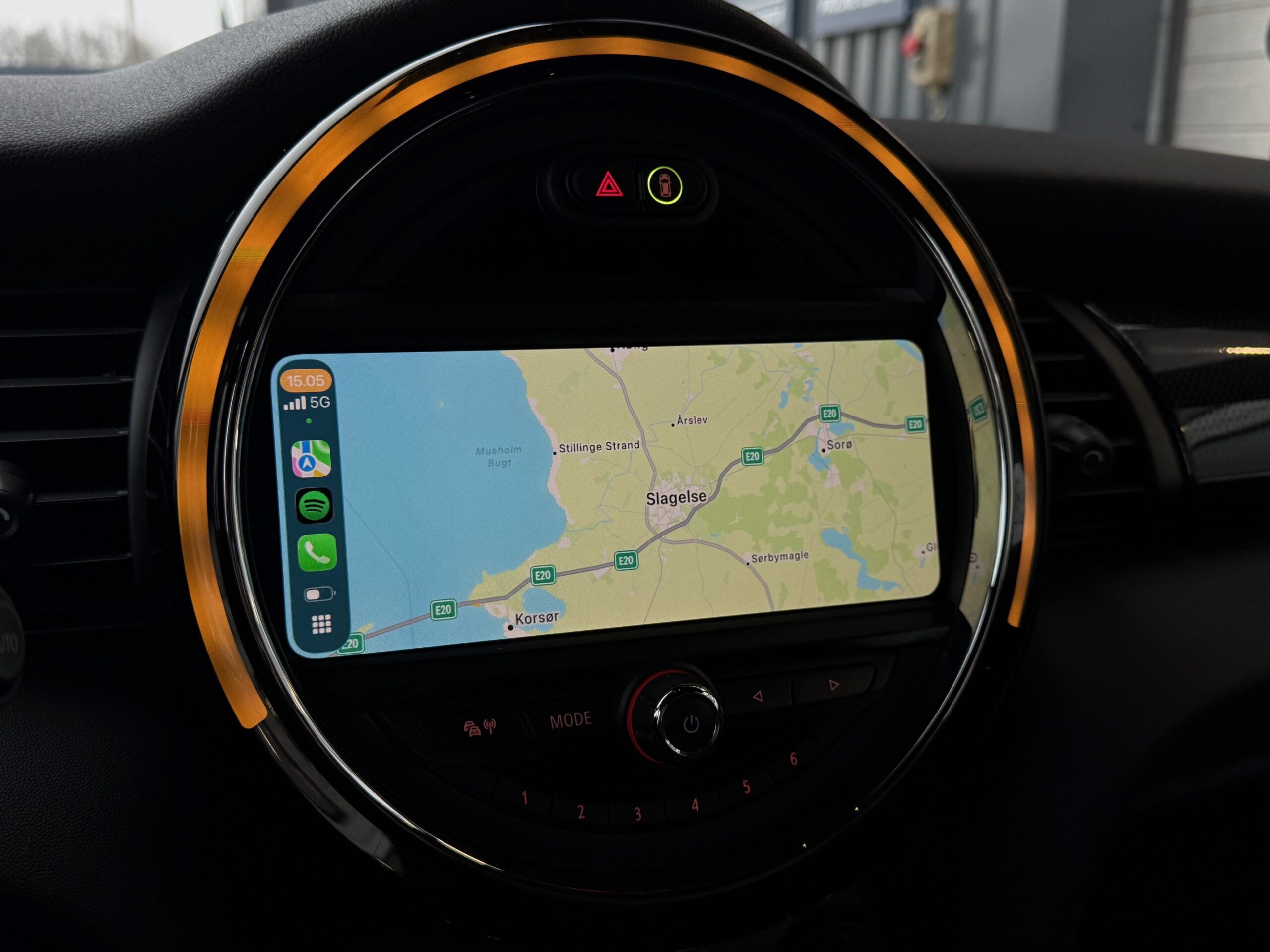 MINI Cooper SE Experience 3d