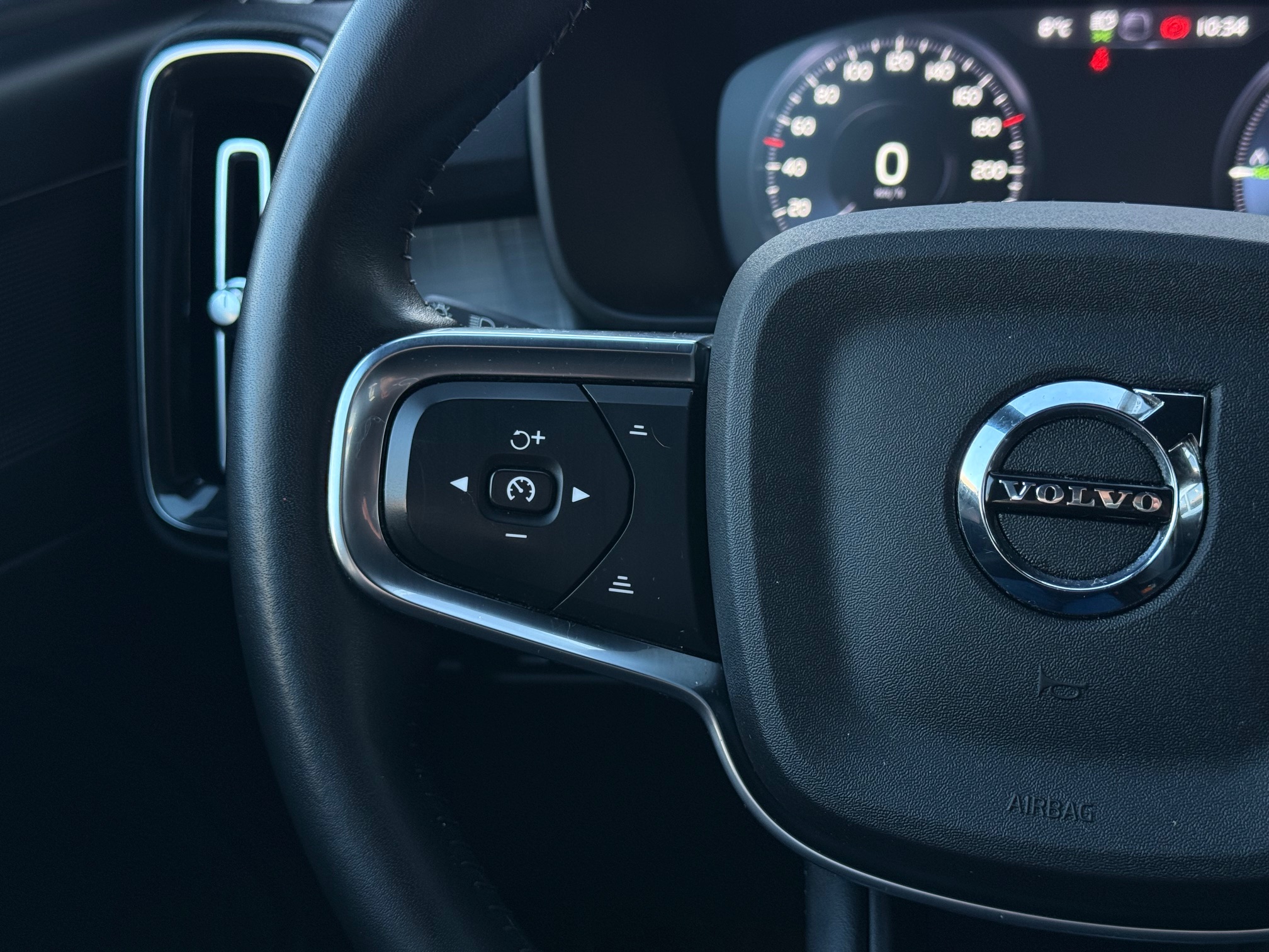 Volvo XC40 1,5 T4 ReCharge Inscription aut. 5d