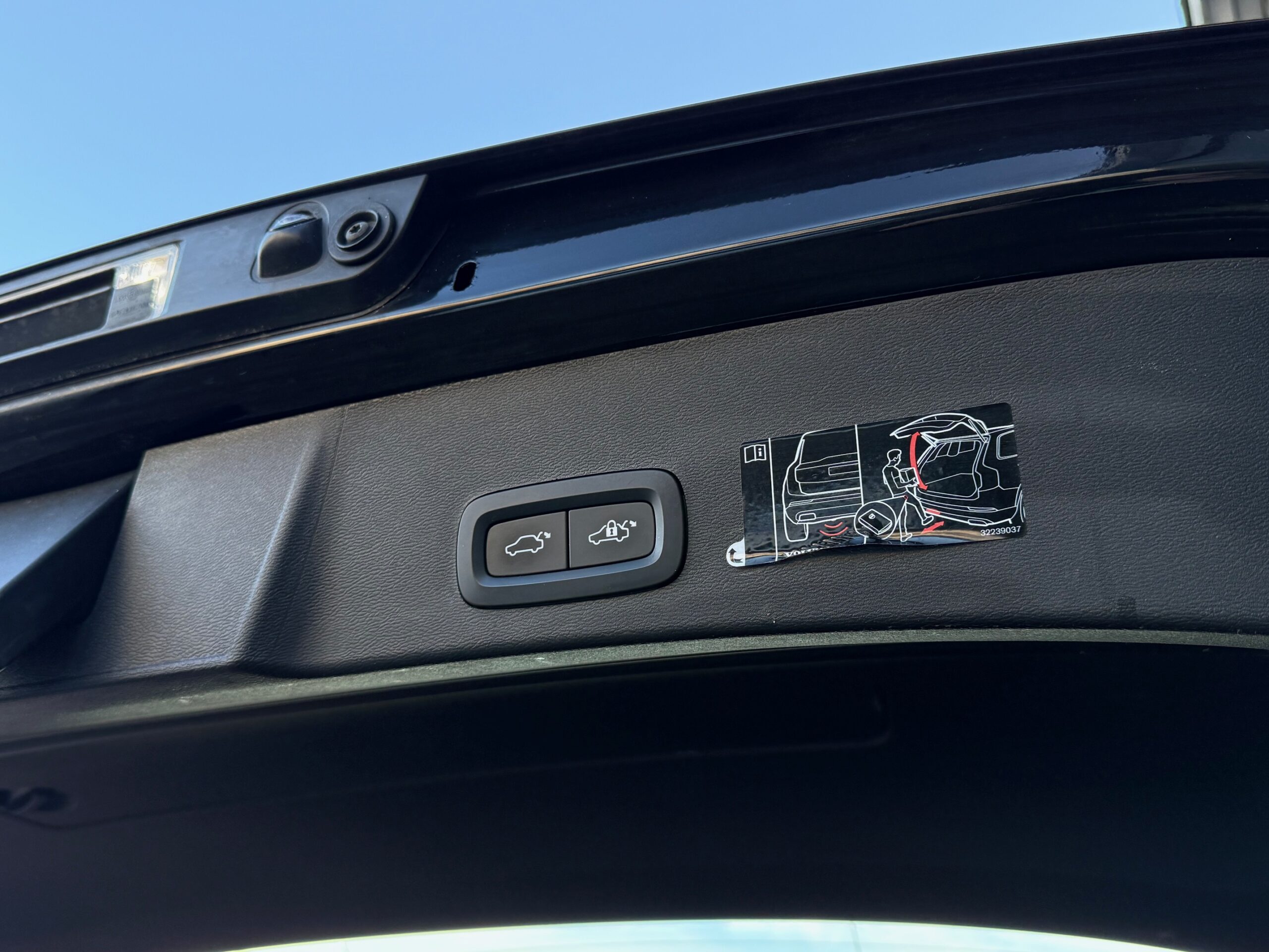 Volvo XC40 1,5 T4 ReCharge Inscription aut. 5d