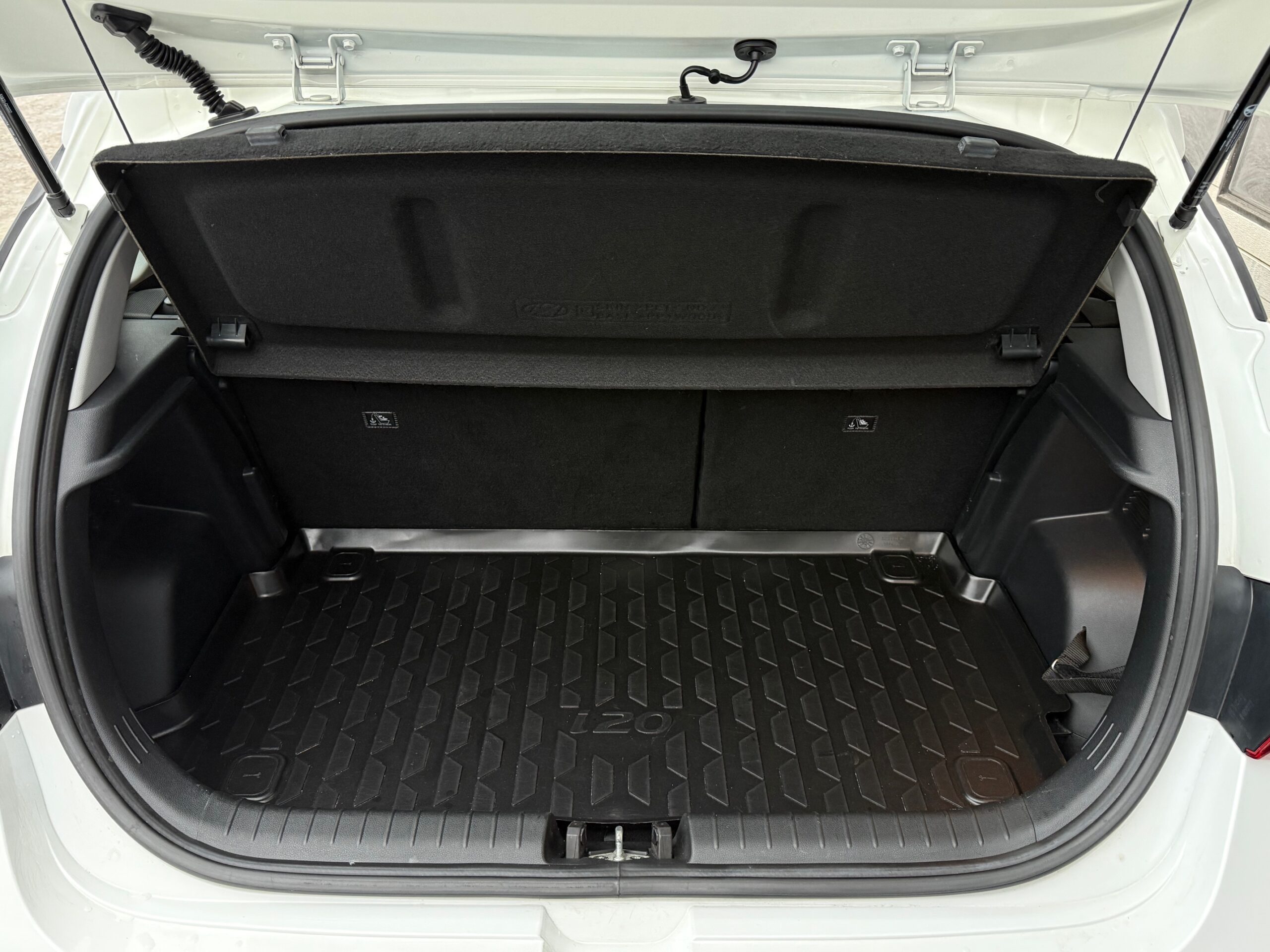 Hyundai i20 1,0 T-GDi Essential 5d